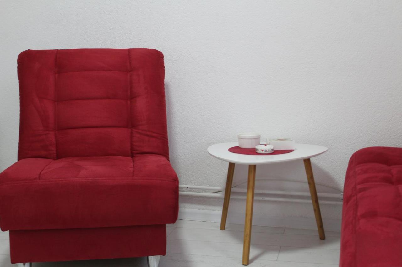 Red Apartment Sarajevo Exterior photo